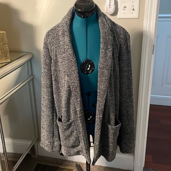 LC Lauren Conrad Sweaters - Lauren Conrad womens grey/black sweater size large